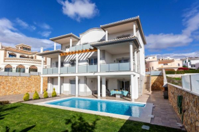 Luxury Vau Beach Villa with Private Pool